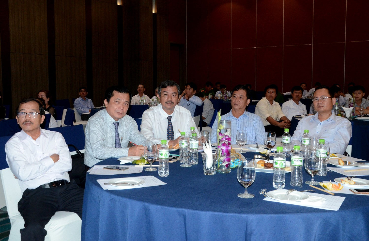Các đại biểu tham dự hội thảo phát triển tiềm năng du lịch huyện Đất Đỏ.