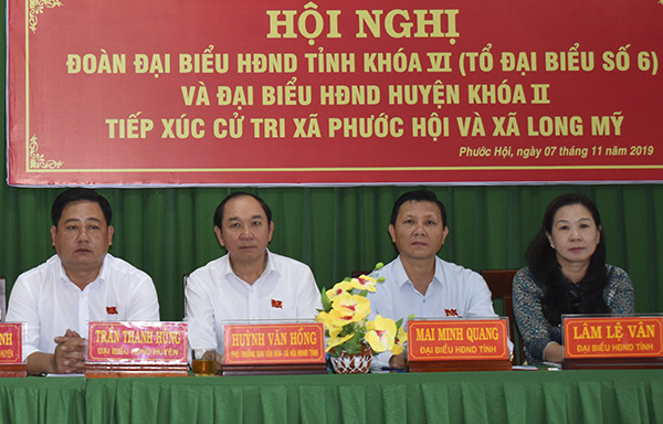 Tổ đại biểu số 6 HĐND tỉnh tiếp xúc cử tri xã Phước Hội (huyện Đất Đỏ). Ảnh: PHI DŨNG