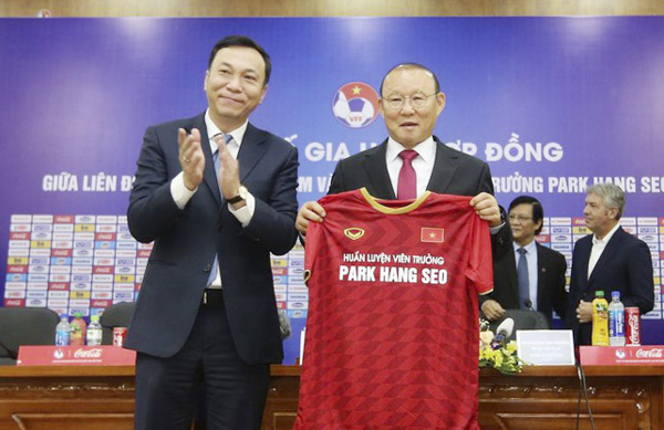 HLV Park Hang-seo gia hạn hợp đồng  đến năm 2022.