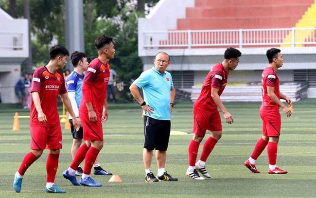 Ông Park Hang-seo luyện quân tại TPHCM. Ảnh: VTV