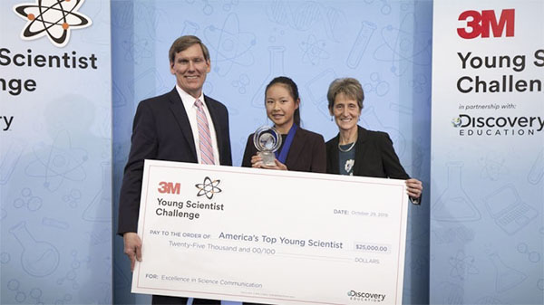 Kara Fan đã được trao giải thưởng 25.000USD và được trao tặng danh hiệu Nhà khoa học trẻ hàng đầu nước Mỹ.