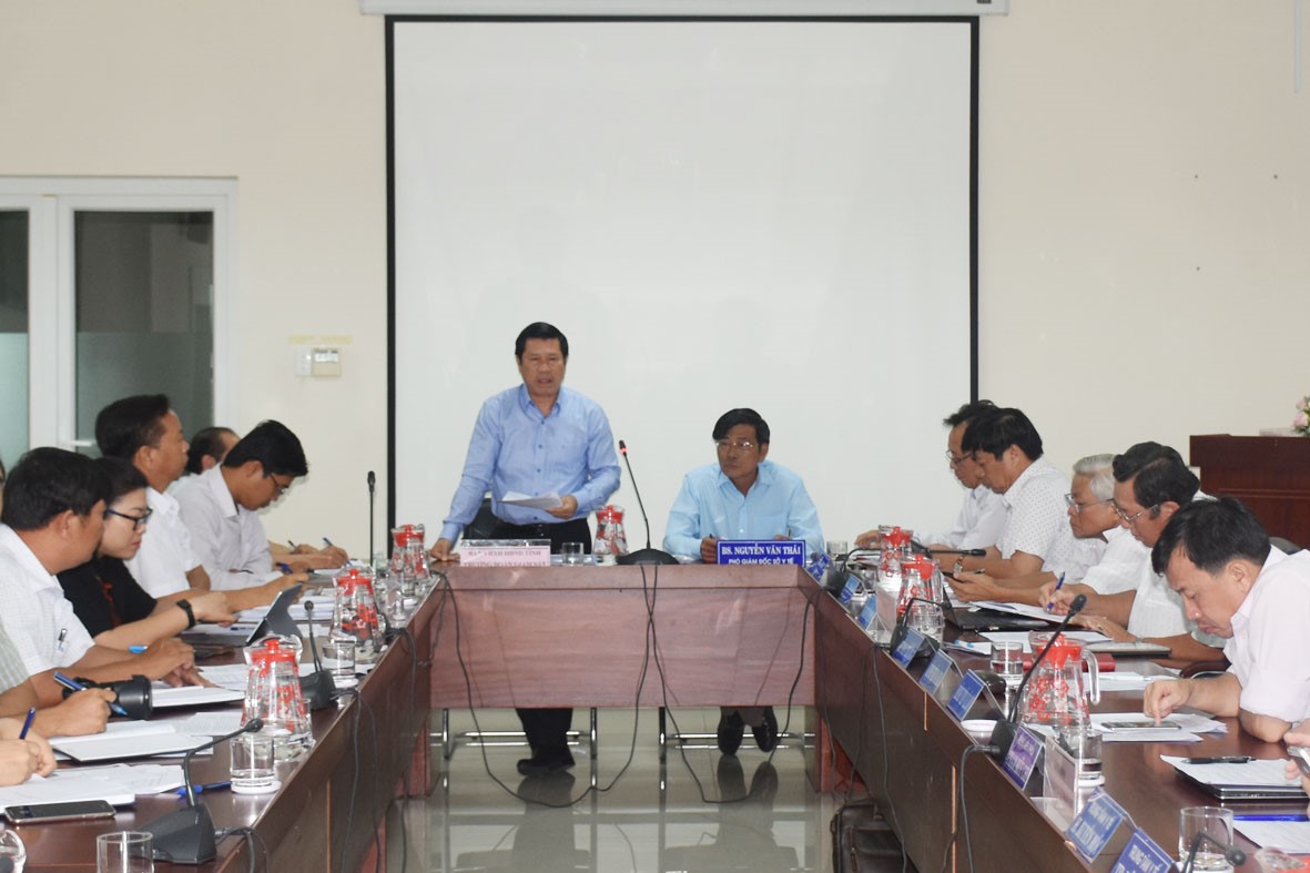 Ông Nguyễn Văn Xinh, Ủy viên Ban Thường vụ Tỉnh ủy, Trưởng Ban Tuyên giáo Tỉnh ủy, Trưởng Ban Văn hóa - Xã hội (HĐND tỉnh) phát biểu tại buổi làm việc.