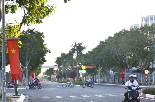 Đường Nguyễn Tất Thành, TP.Bà Rịa sau khi được ngầm hóa lưới điện đã thông thoáng, sạch đẹp.