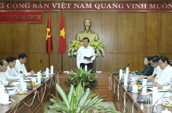 Ông Nguyễn Hồng Lĩnh, Ủy viên Trung ương Đảng, Bí thư Tỉnh ủy,  Chủ tịch HĐND tỉnh phát biểu kết luận tại buổi làm việc.