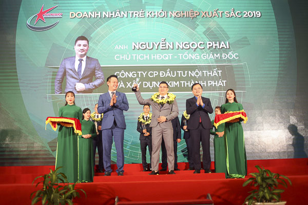 Anh Nguyễn Ngọc Phai được vinh danh “Top 100 doanh nhân trẻ khởi nghiệp xuất sắc” năm 2019.