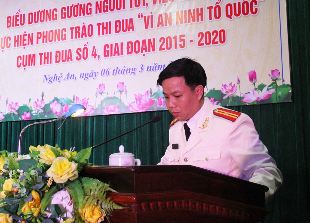  Đại diện các đơn vị trong Cụm trình bày tham luận tại Hội nghị.