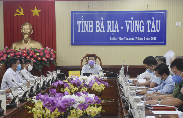 Ông Trần Văn Tuấn, Phó Chủ tịch UBND tỉnh chủ trì cuộc họp BCĐ phòng chống COVID-19 tỉnh.