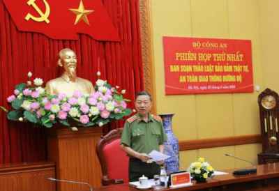 Họp Ban soạn thảo, Tổ biên tập xây dựng Luật Bảo đảm trật tự, an toàn giao thông
