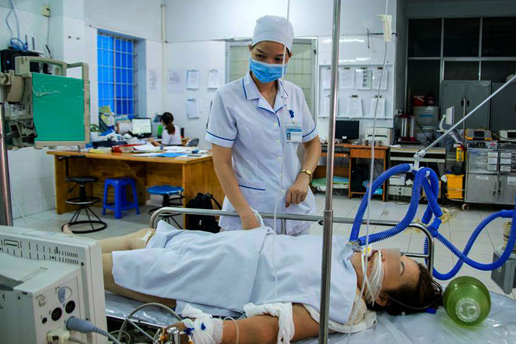 Du khách Nguyễn Thị Ng. bị sét đánh năm 2018 được cấp cứu tại Bệnh viện Lê Lợi.