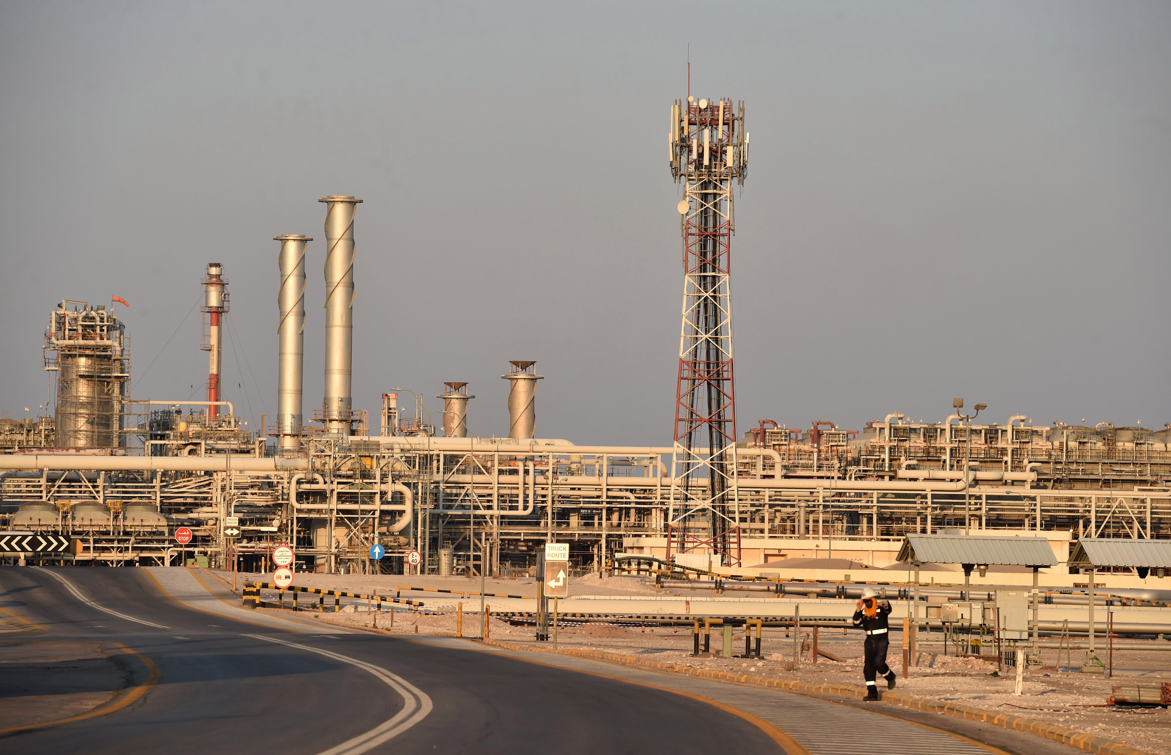 Nhà máy lọc dầu Abqaiq của Công ty Aramco ở Saudi Arabia. 