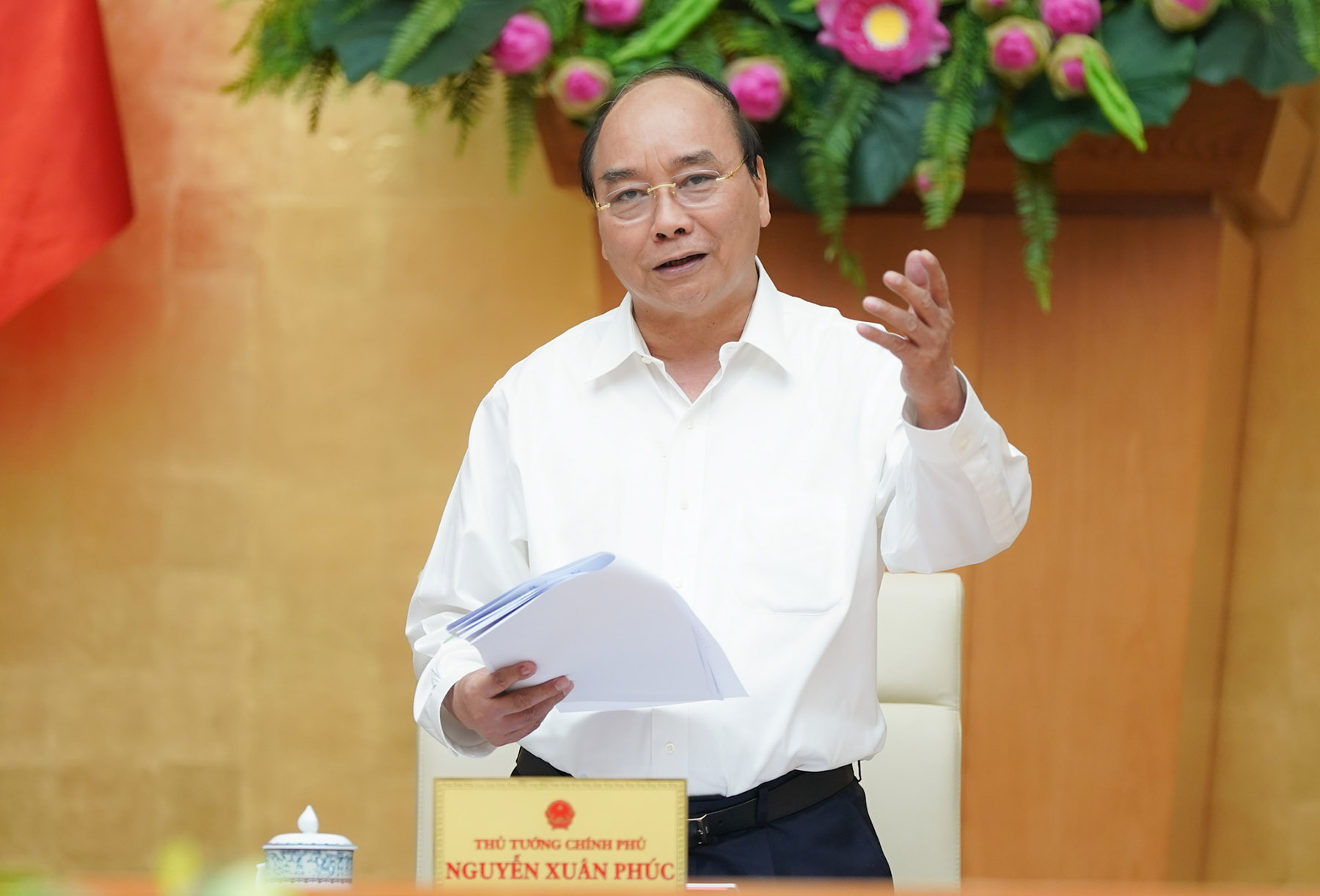 Thủ tướng Nguyễn Xuân Phúc phát biểu tại cuộc làm việc. 