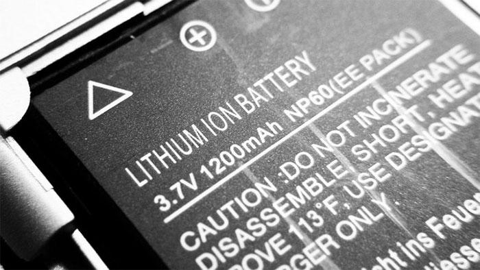 Pin Lithium-ion đã phát triển từ năm 1912, còn Lithium-polymer xuất hiện từ những năm 1970.