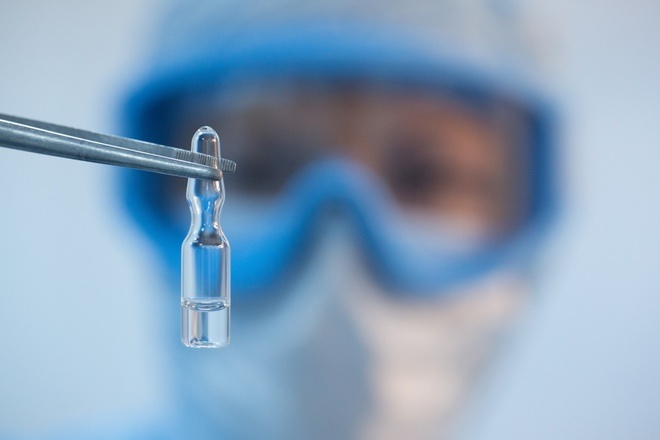 Nga thông báo mẫu vaccine thứ hai sẽ được cấp phép trong tháng 9/2020. Ảnh: Reuters
