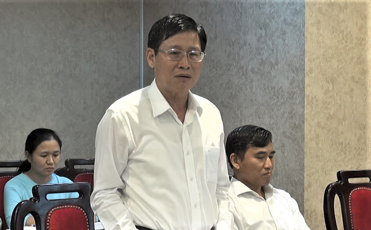 Ông Lê Ngọc Khánh, Phó Chủ tịch UBND tỉnh nêu khó khăn về vốn đầu tư và các thủ tục pháp lý từ Bộ GTVT… trong việc triển khai 2 nút giao trên QL51. Ảnh: ĐINH HÙNG