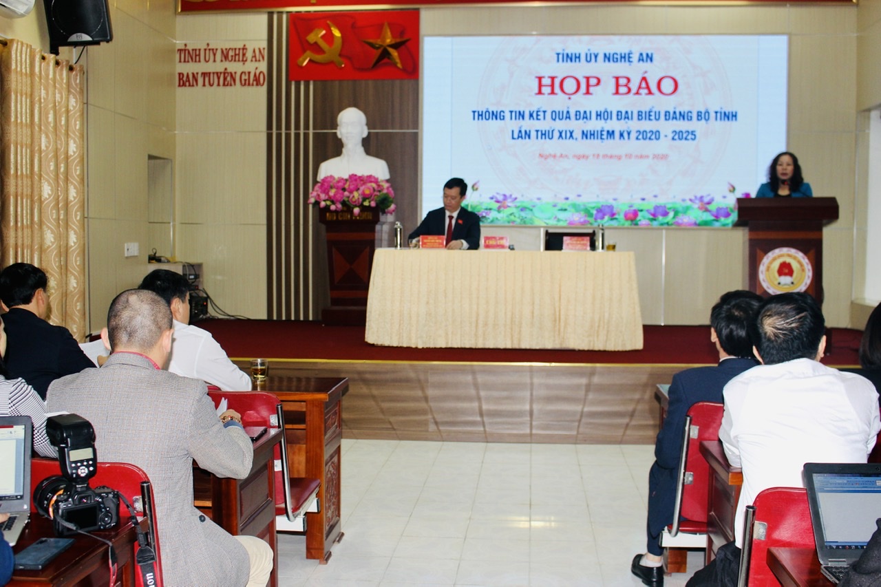 Toàn cảnh cuộc họp