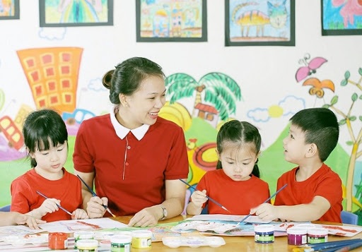 Cấp mầm non vẫn còn thiếu giáo viên.
