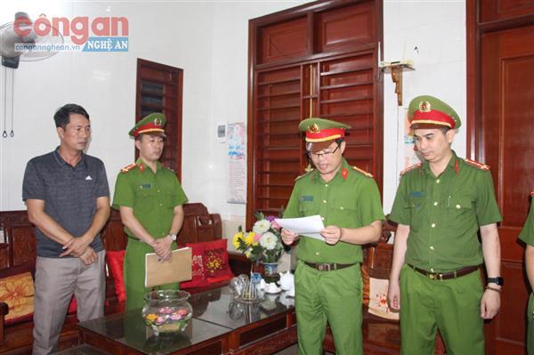 Chủ động đấu tranh với tội phạm kinh tế, tham nhũng, buôn lậu