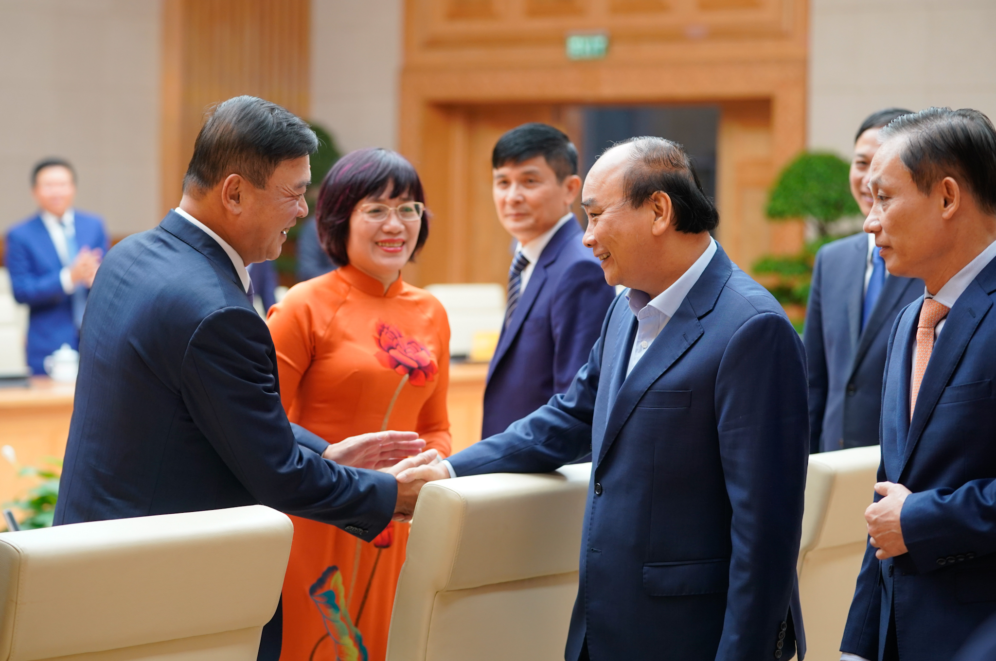 Thủ tướng Nguyễn Xuân Phúc và các đại biểu dự buổi gặp mặt. Ảnh: QUANG HIẾU