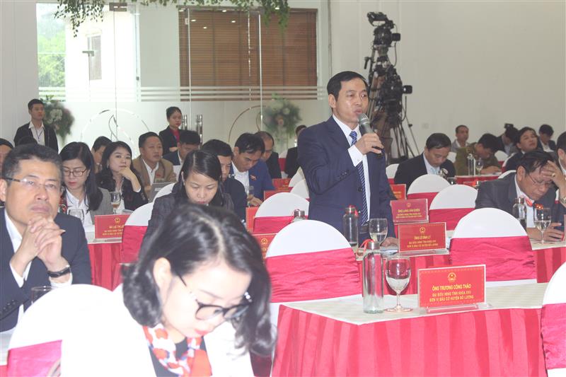 Các đại biểu HĐND có ý kiến tại phiên thảo luận