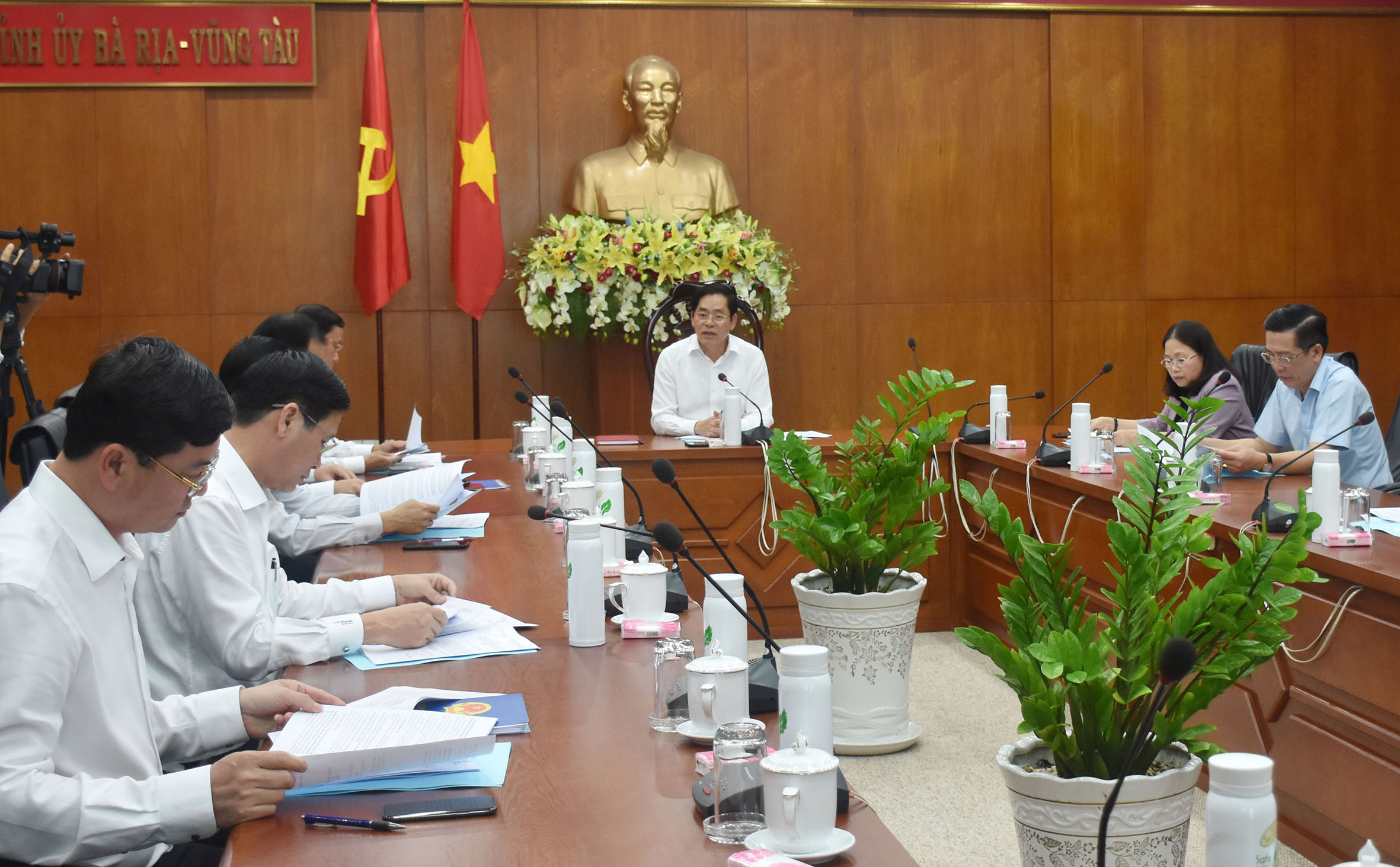 Ông Phạm Viết Thanh, Ủy viên Trung ương Đảng, Bí thư Tỉnh ủy chủ trì Họp Ban chỉ đạo triển khai Chương trình hành động thực hiện Nghị quyết Đại hội Đảng bộ tỉnh lần thứ VII và các khâu đột phá giai đoạn 2020-2025.