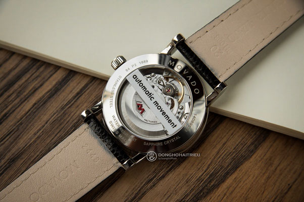 Khi mua đồng hồ Movado tại các cửa hàng chính hãng tại Việt Nam, người dùng không cần lo lắng về chất lượng sản phẩm - Ảnh Movado 0606114