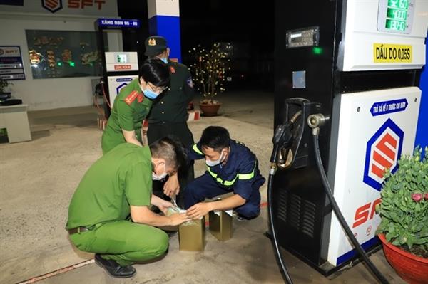 Đã bắt 35 đối tượng trong đường dây triệu lít xăng giả mỗi ngày