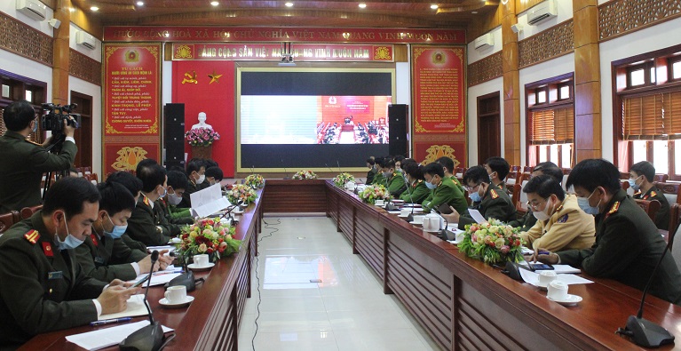 Tại điểm cầu Công an Nghệ An