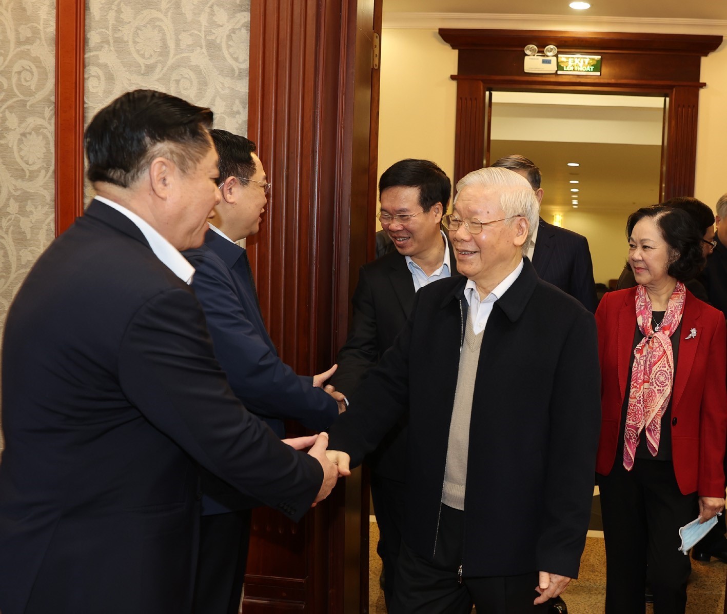 Tổng Bí thư, Chủ tịch nước Nguyễn Phú Trọng với các đồng chí Bộ Chính trị, Ban Bí thư dự phiên họp. Ảnh: Trí Dũng 
