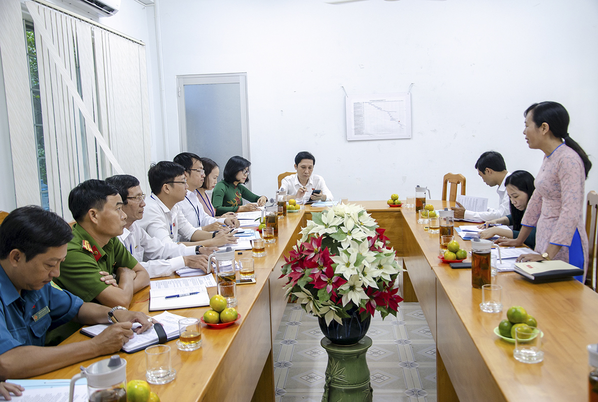 Đoàn Kiểm tra số 1 của Ủy ban Bầu cử UBBC tỉnh làm việc với UBBC phường Thắng Nhất (TP. Vũng Tàu) về công tác chuẩn bị bầu cử tại địa phương.