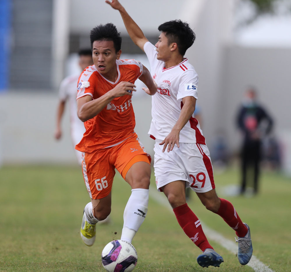 SHB Đà Nẵng sa sút sau khởi đầu thuận lợi tại LS V-League 2021.