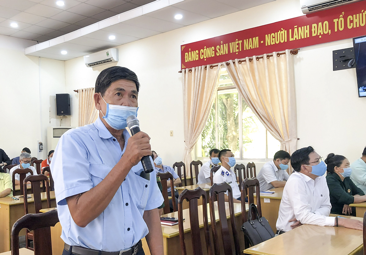 Cử tri Nguyễn Văn Tuấn, khu dân cư số 2, huyện Côn Đảo đề nghị các ứng cử viên nếu trúng cử ĐBQH khóa XV sẽ tiếp tục quan tâm các vấn đề về điện, nước, môi trường, phát triển du lịch ở các huyện đảo xa.
