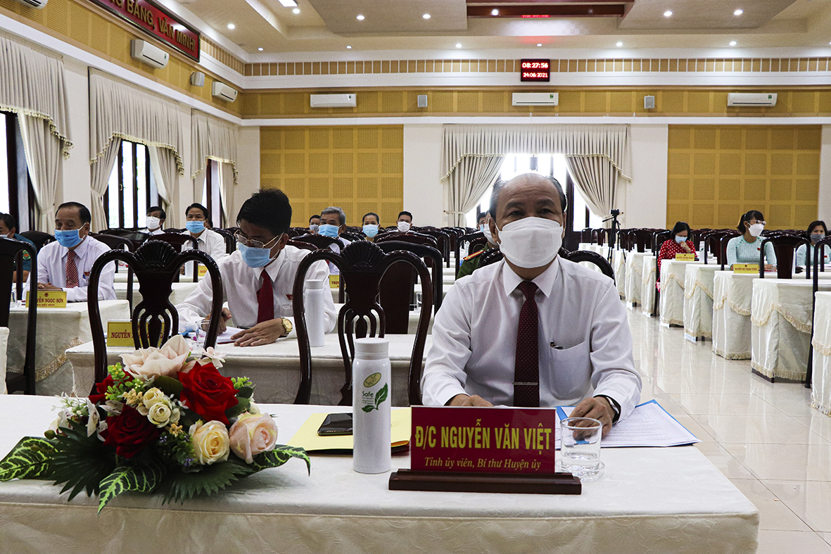 Ông Nguyễn Văn Việt, Bí thư Huyện ủy, Trưởng Ban chỉ đạo bầu cử huyện Châu Đức tham dự Kỳ họp.