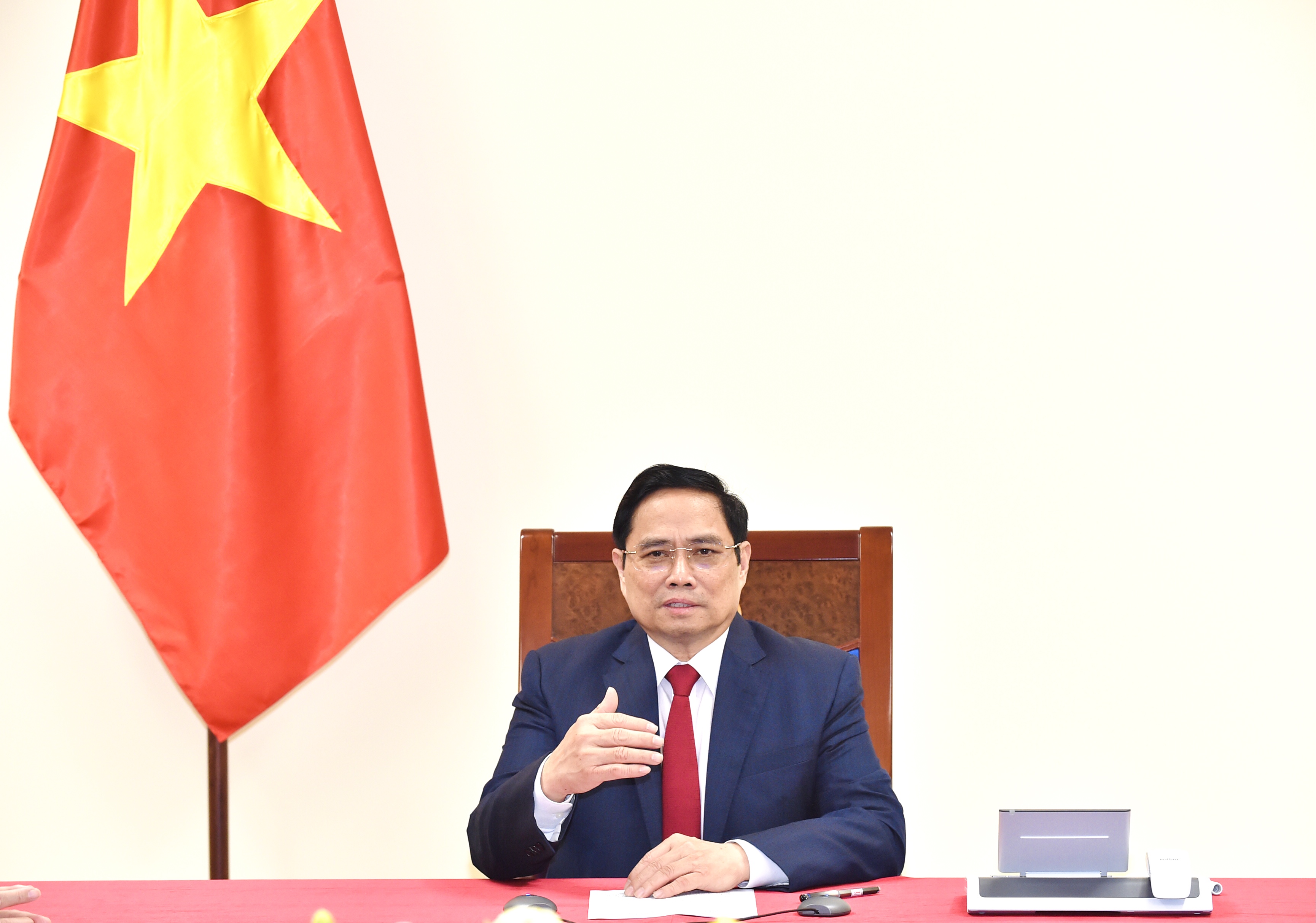 Thủ tướng Phạm Minh Chính đề nghị WHO ủng hộ và hỗ trợ Việt Nam trở thành một trong những trung tâm sản xuất vắc xin cho khu vực  Tây Thái Bình Dương. Ảnh: NHẬT BẮC