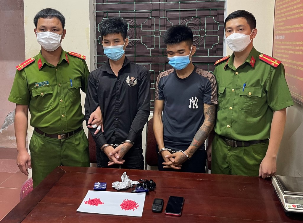 Công an huyện Quế Phong bắt giữ 02 đối tượng trong chuyên án cùng tang vật 