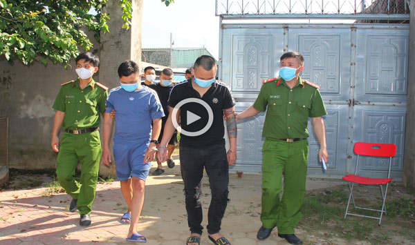 Phá chuyên án 'Tổ chức đánh bạc và đánh bạc'