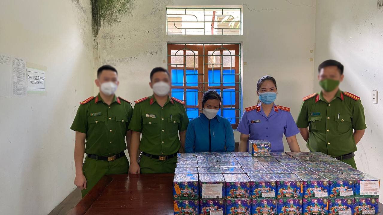 Đối tượng Trần Thị Bé và tang vật