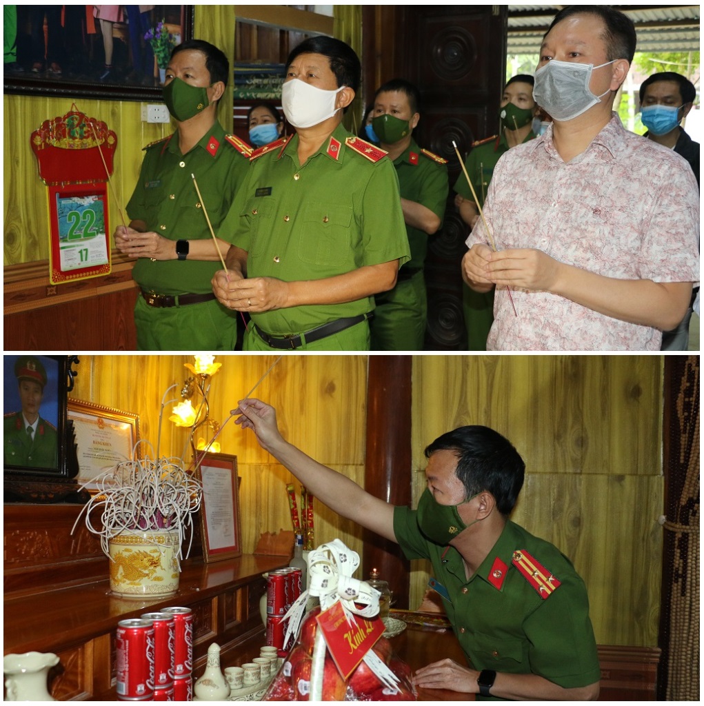 Thiếu tướng Vũ Hùng Vương, nguyên Phó Tổng cục trưởng Tổng cục Cảnh sát cùng đoàn công tác thắp hương trước anh linh đồng chí Đại úy Sầm Quốc Nghĩa