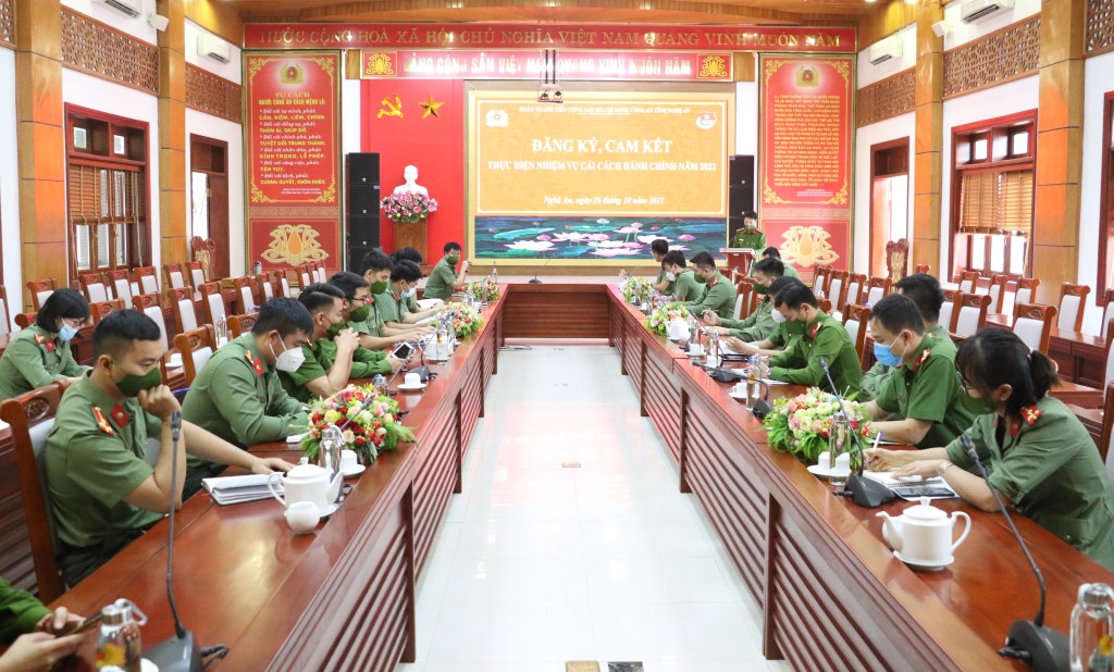 Toàn cảnh hội nghị 