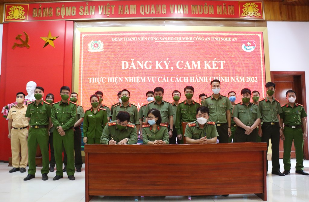 Các cơ sở Đoàn đã ký cam kết và đăng ký thực hiện 03 nhiệm vụ cải cách hành chính năm 2022 
