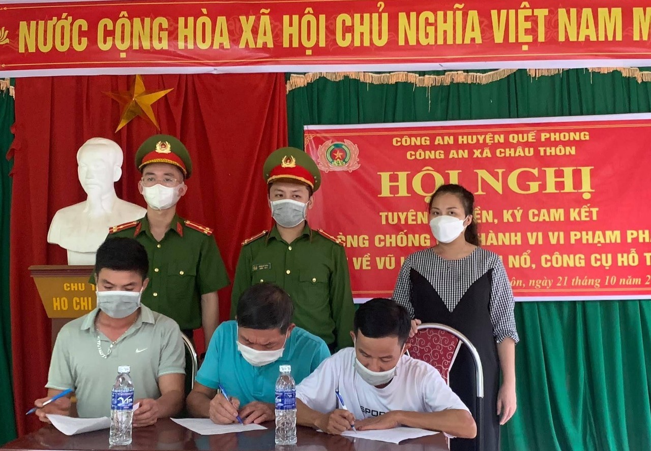 Ký cam kết phòng chống hành vi vi phạm liên quan VK, VLN, CCHT