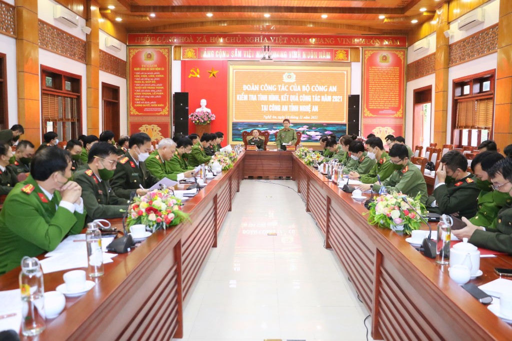 Toàn cảnh buổi làm việc