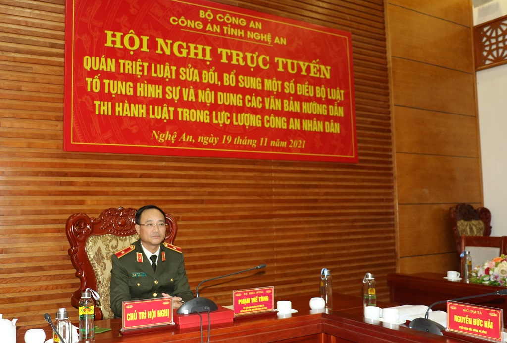 Thiếu tướng Phạm Thế Tùng, Ủy viên Ban Thường vụ Tỉnh ủy, Giám đốc Công an tỉnh chủ trì tại điểm cầu Công an tỉnh Nghệ An