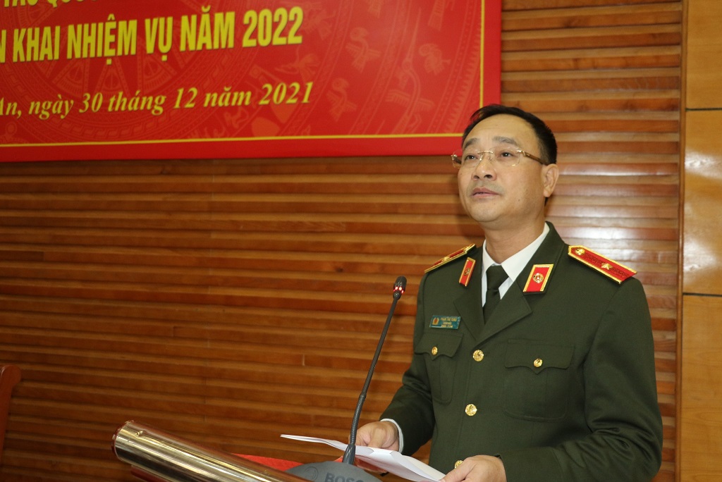 Đồng chí Thiếu tướng Phạm Thế Tùng, Uỷ viên BTV Tỉnh uỷ, Giám đốc Công an tỉnh phát biểu tại Hội nghị