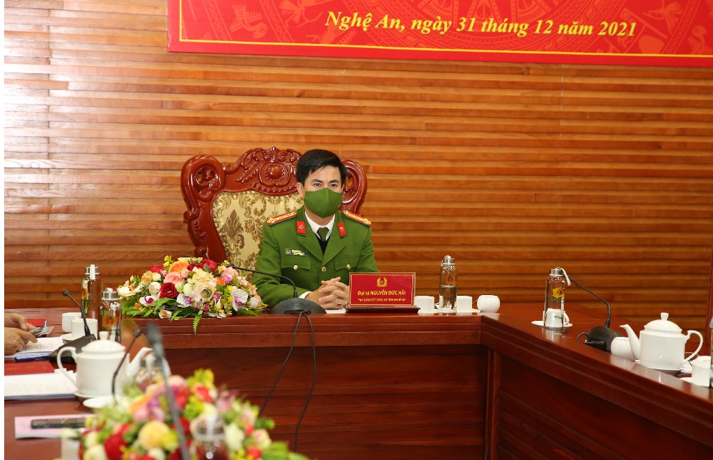 Đồng chí Đại tá Nguyễn Đức Hải, Phó Giám đốc Công an tỉnh, Thủ trưởng Cơ quan Cảnh sát điều tra chủ trì hội nghị tại điểm cầu Công an Nghệ An