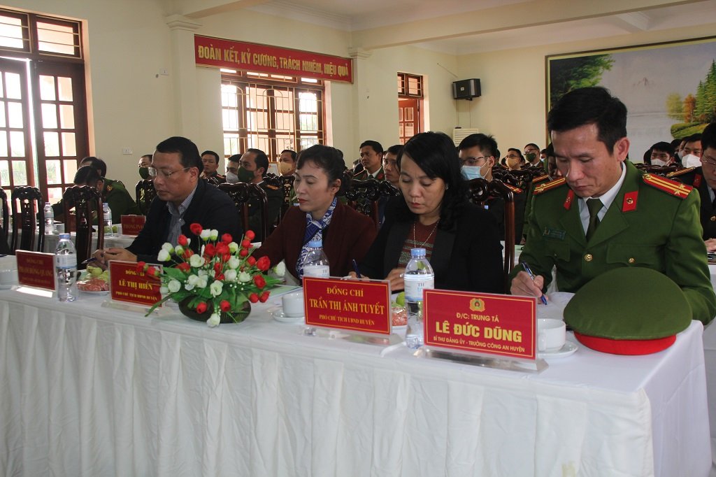 Các đại biểu tham dự Hội nghị