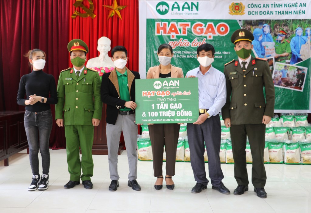 Đoàn công tác tại xã Diễn Vạn, huyện Diễn Châu