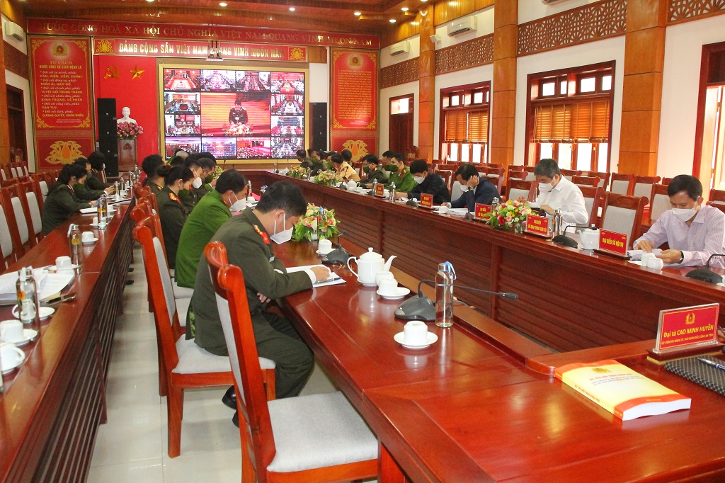 Hội thảo được truyền hình trực tuyến 