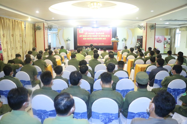 Đợt tập huấn được chia thành 04 lớp, mỗi lớp có 120 học viên tham gia