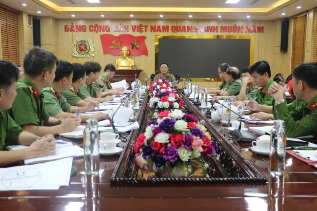 Toàn cảnh buổi triển khai