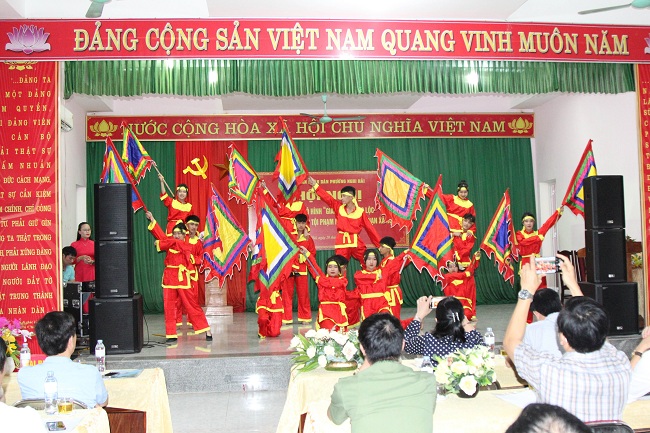 Văn nghệ chào mừng Hội nghị